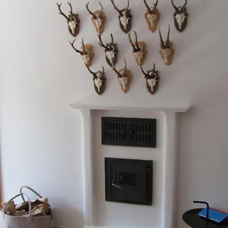 Schlossblick Ferienhaus: Cozy 6-person Retreat With Castle Views Trunkelsberg