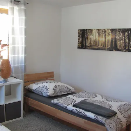 Casa de Férias #7 Komfortables Gaestehaus Schlossblick Trunkelsberg ,Vollstaendig Ausgestattet, 2 Baeder, 3 Schlafzimmer, Top-Ausstattung Trunkelsberg