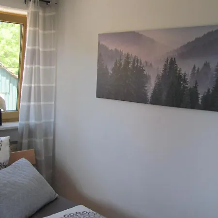 Schlossblick Ferienhaus: Cozy 6-person Retreat With Castle Views