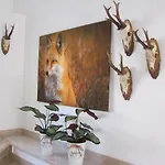 #7 Komfortables Gaestehaus Schlossblick Trunkelsberg ,Vollstaendig Ausgestattet, 2 Baeder, 3 Schlafzimmer, Top-Ausstattung * Trunkelsberg